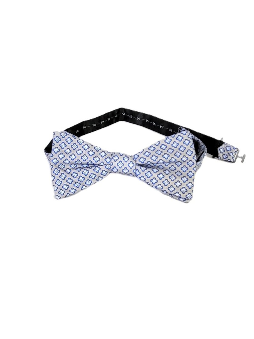 Croft & Barrow Mens Bow Tie Pre-Tied 100% Silk Gray Blue Medallion Adjustable